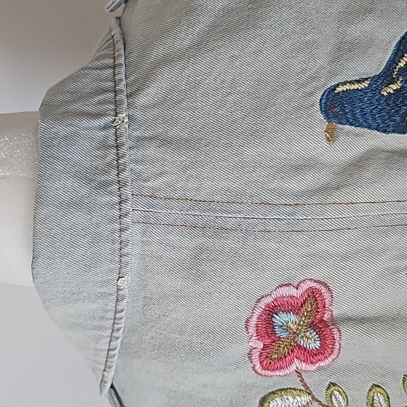CANDIE'S Denim Light Wash Embroidered Zip-Up Jacket Medium - Picture 7 of 10